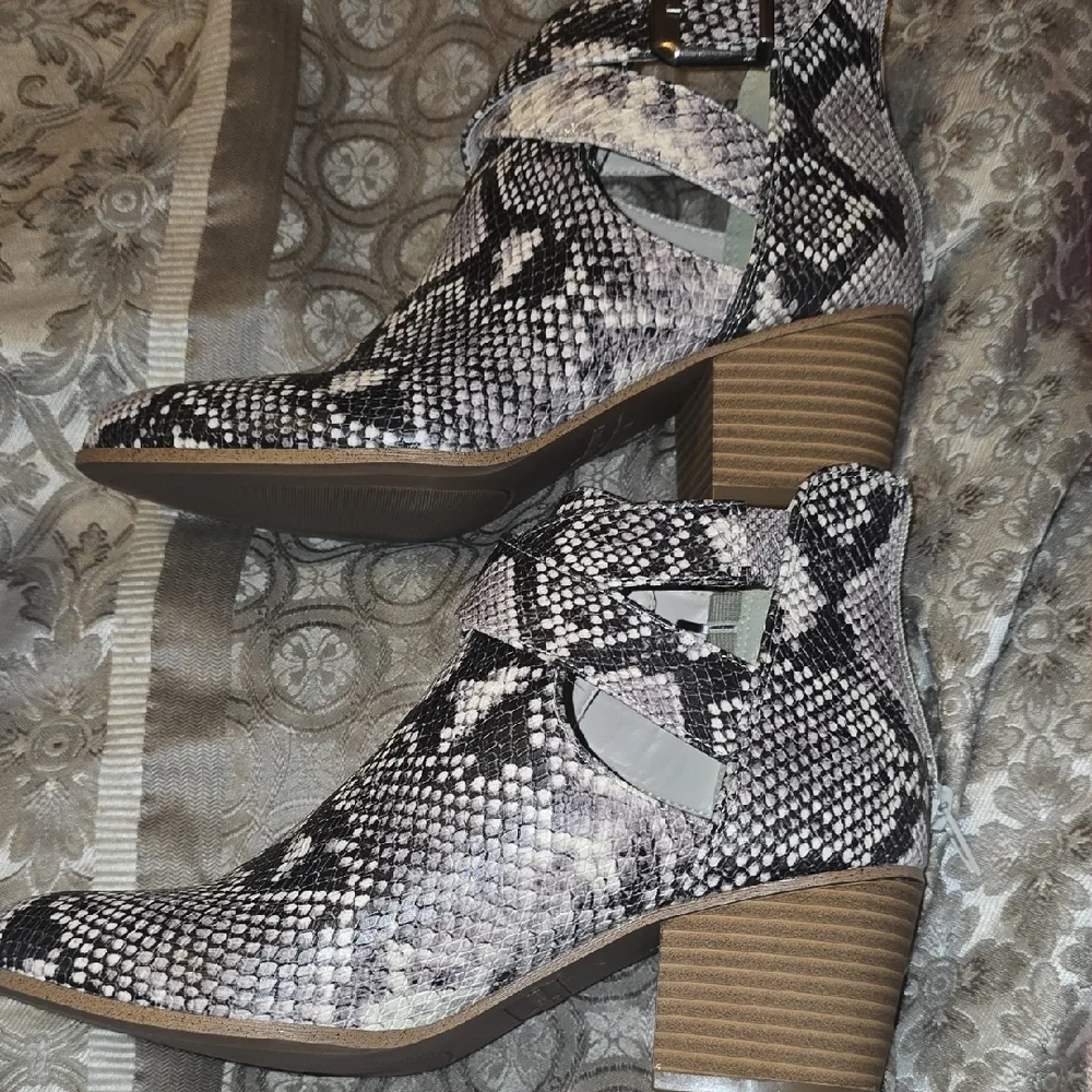 Fergie Black‎ and Cream Snakeskin Ankle Booties